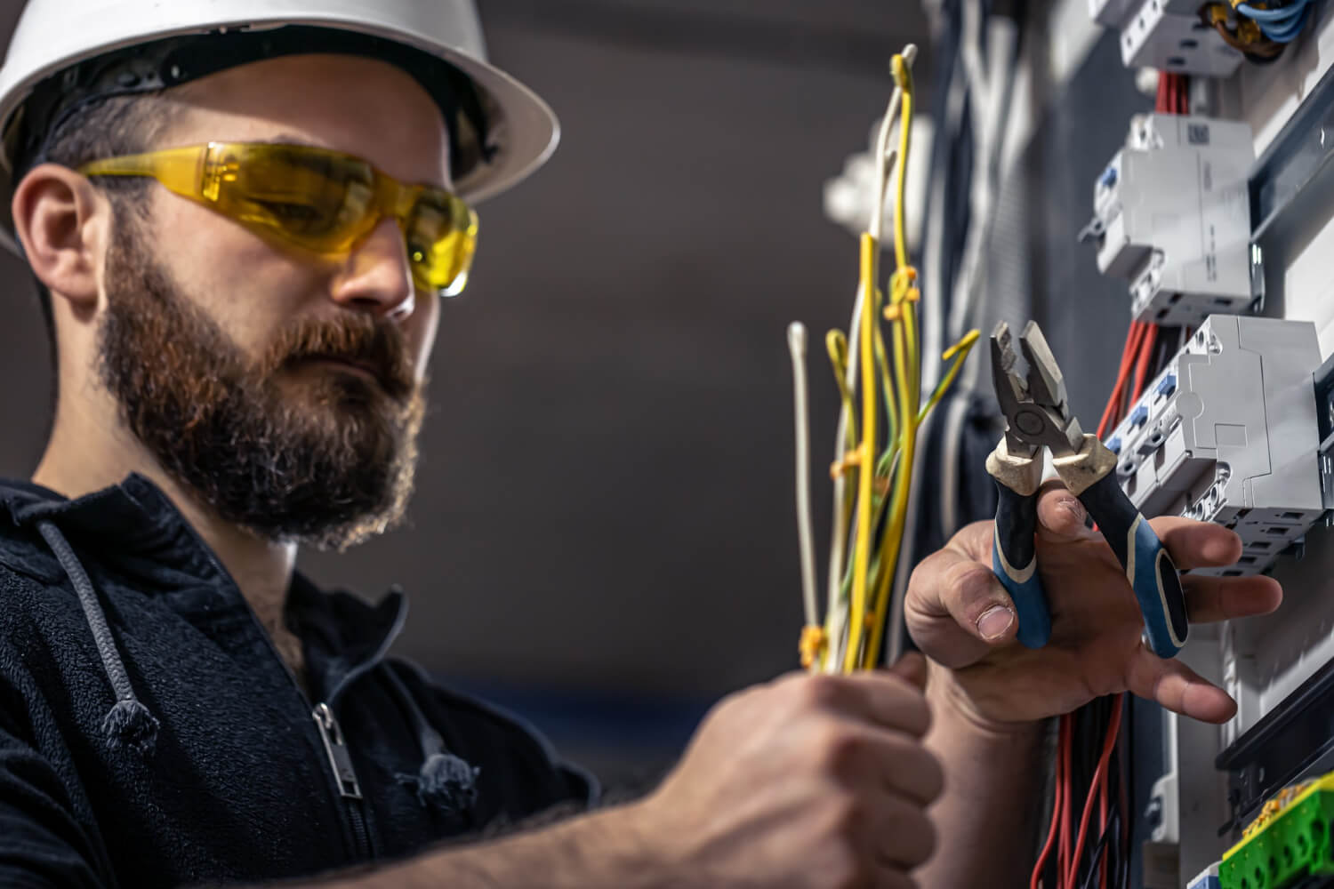 contact Calgary electrician and plumber